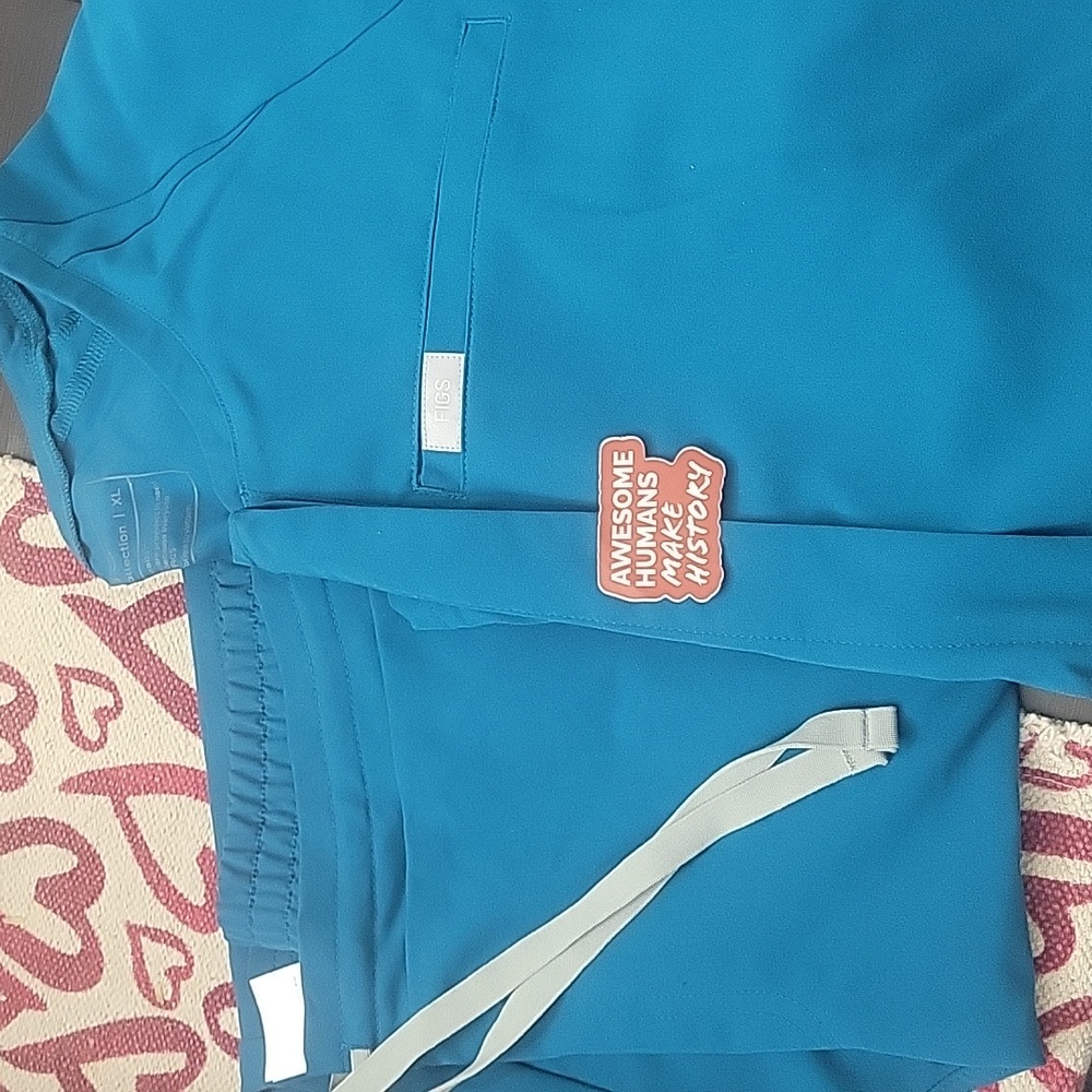 Womens Figs scrub set